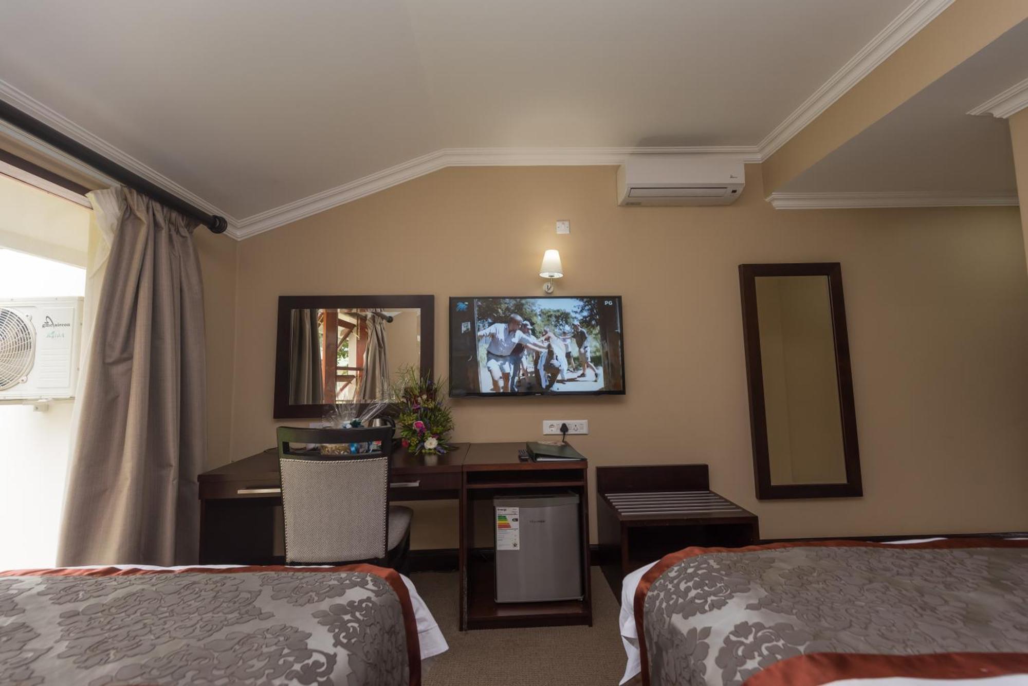 Sunbird Lilongwe Hotel Екстериор снимка