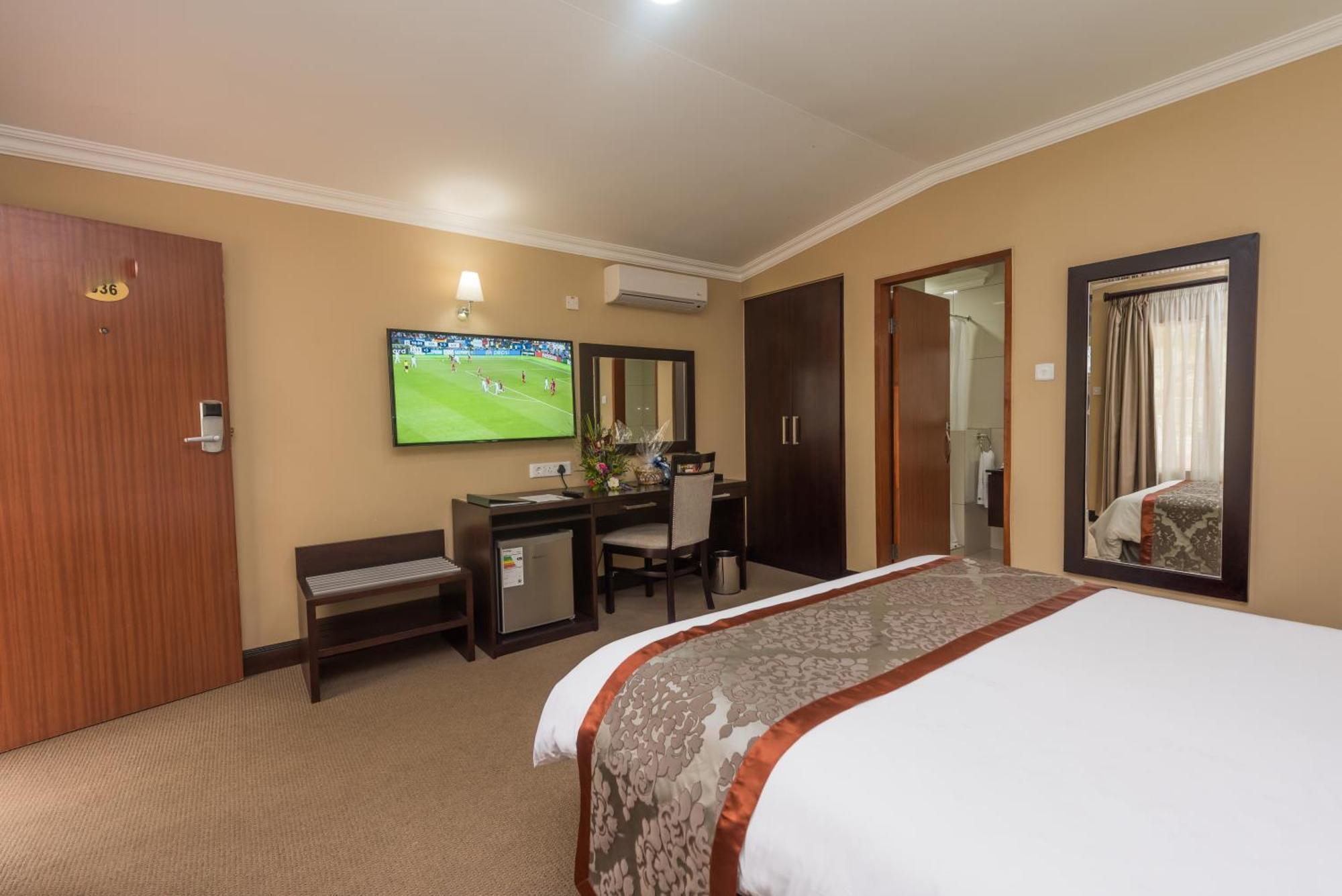 Sunbird Lilongwe Hotel Екстериор снимка