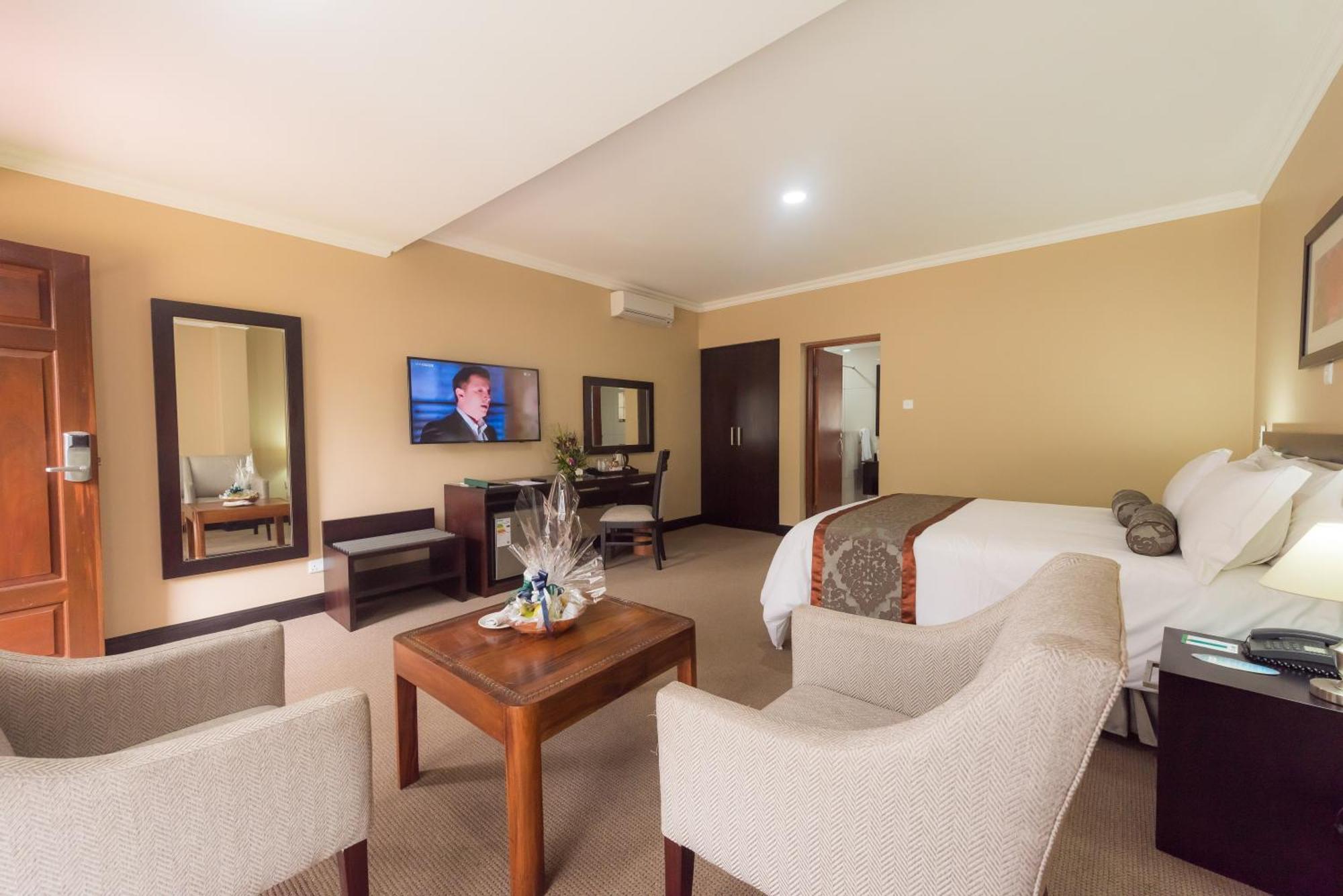 Sunbird Lilongwe Hotel Екстериор снимка