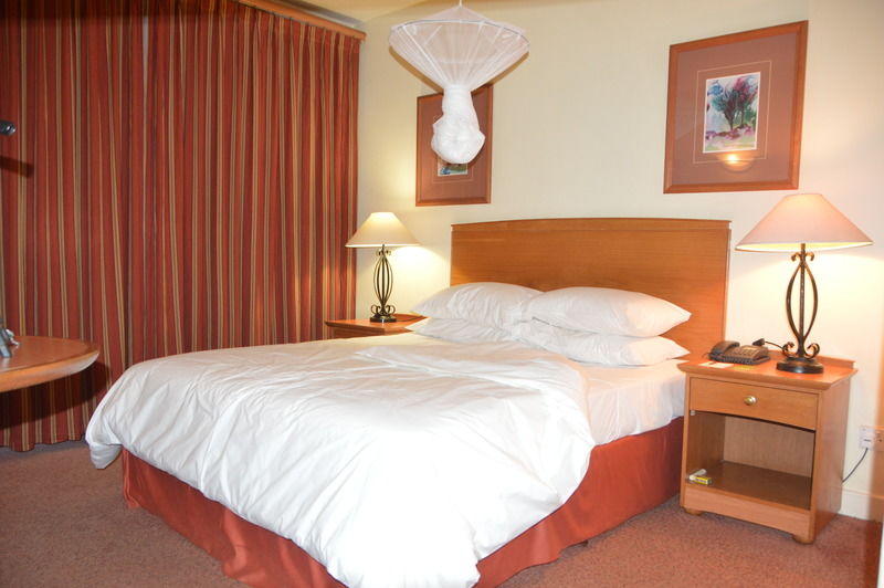 Sunbird Lilongwe Hotel Екстериор снимка