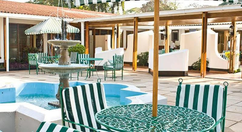 Sunbird Lilongwe Hotel Екстериор снимка