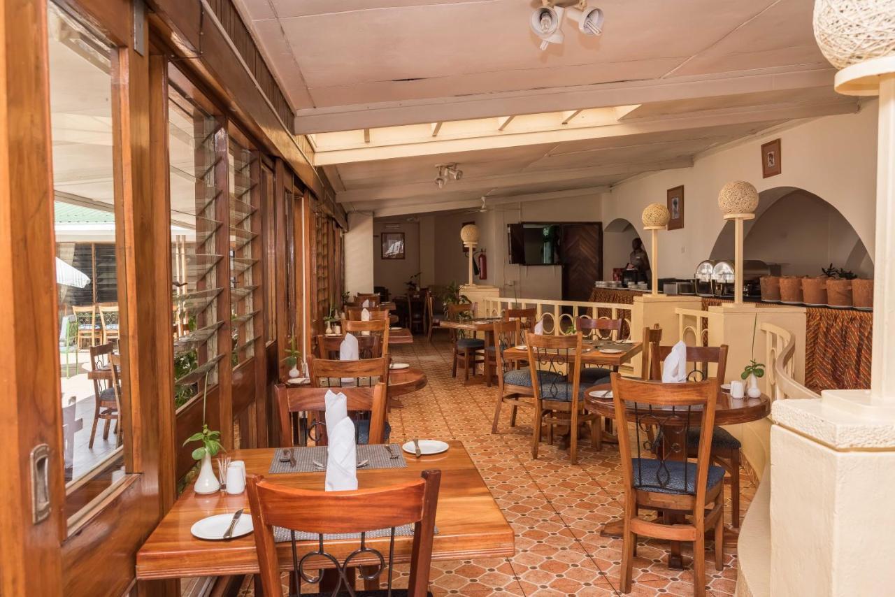 Sunbird Lilongwe Hotel Екстериор снимка