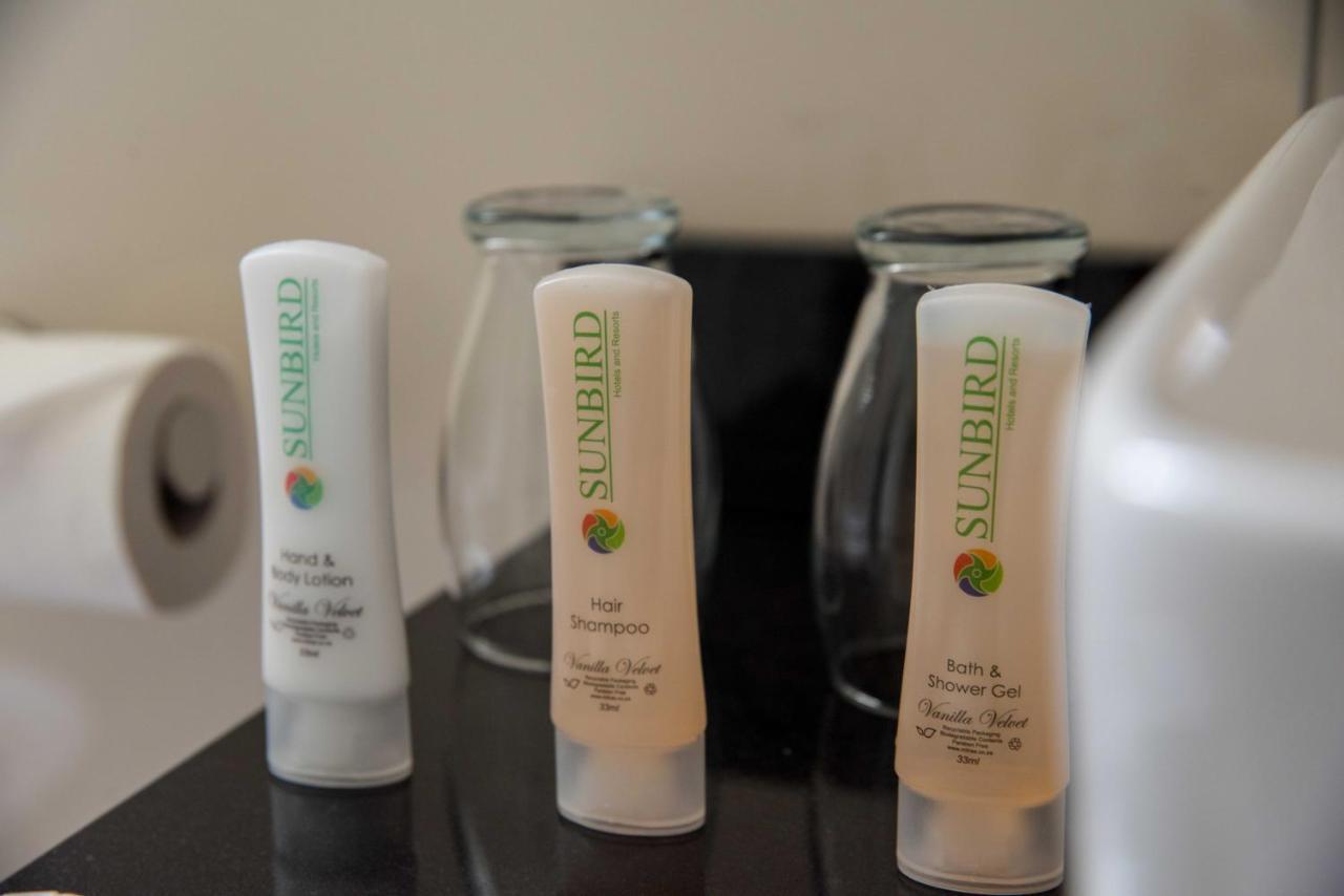 Sunbird Lilongwe Hotel Екстериор снимка