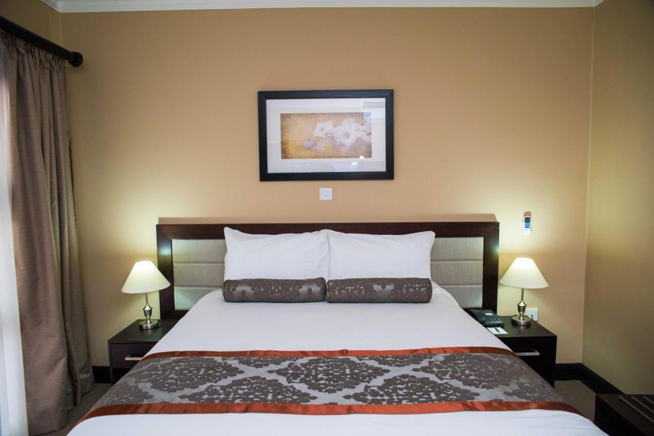 Sunbird Lilongwe Hotel Екстериор снимка